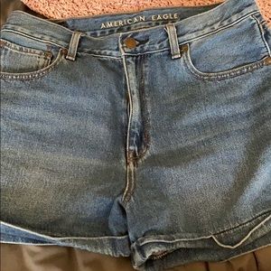 American eagle short